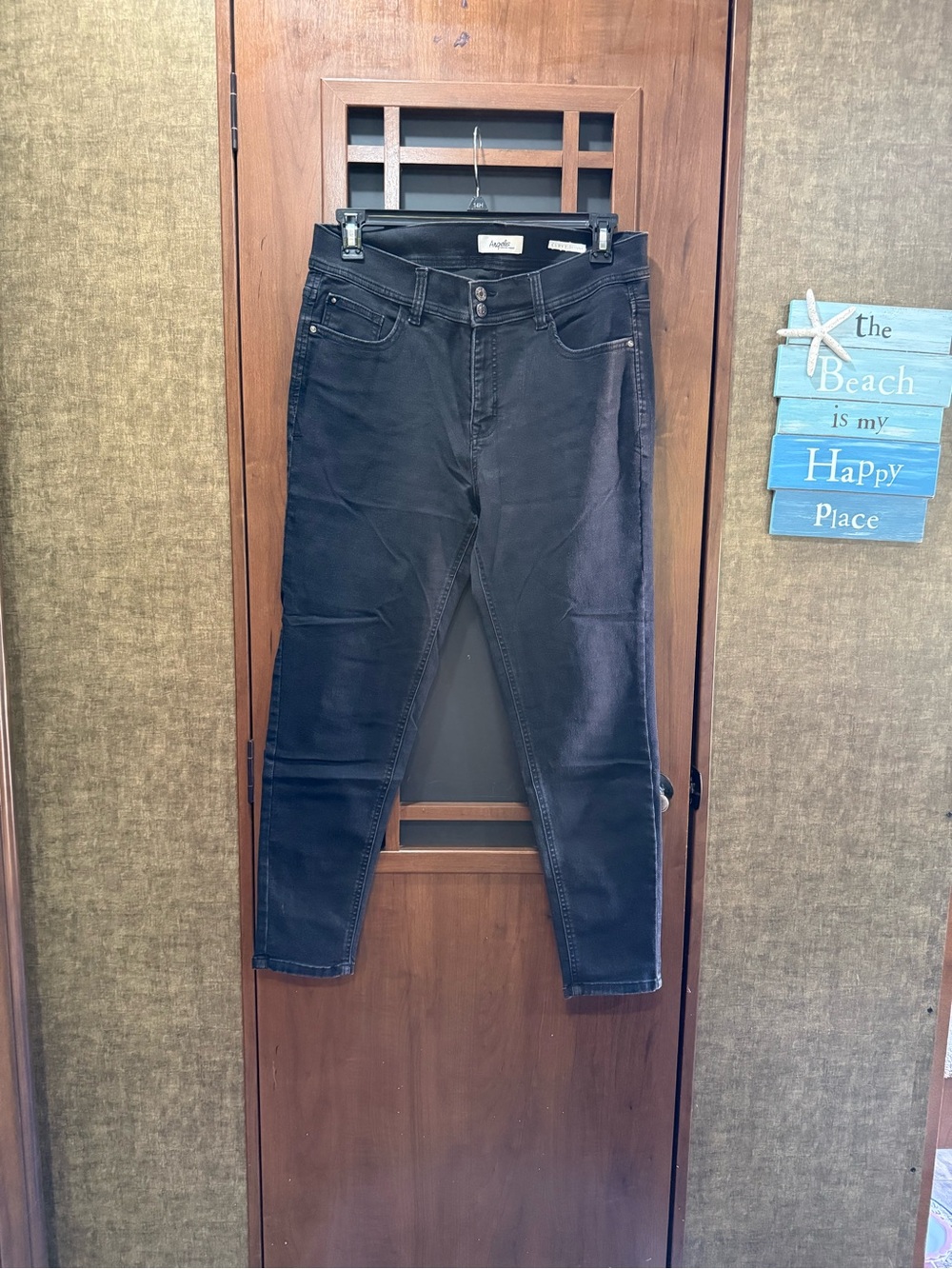 Angels Women’s Curvy Skinny Jeans